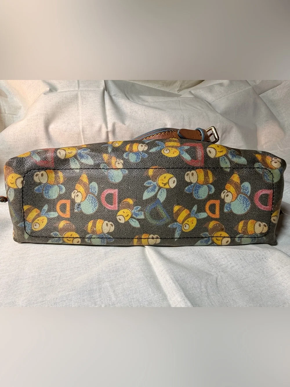 Rare Dooney & Bourke Bee Collection 1975 Small Hobo Shoulder Bag Rainbow Zipper